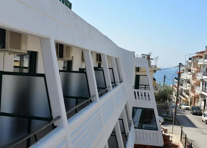 Ξενοδοχείο Cariatis 2*