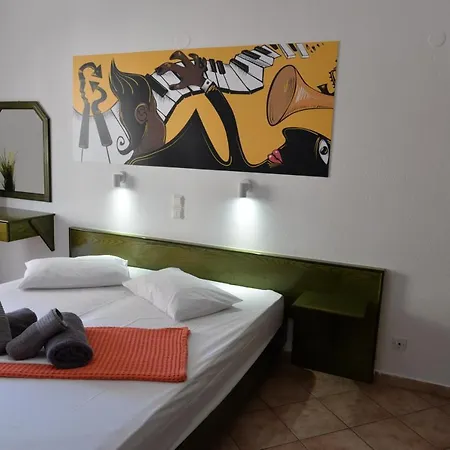 Hotel Cariatis 2*