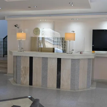 Hotel Cariatis 2*