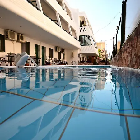 ホテル Cariatis Nea Kallikrateia