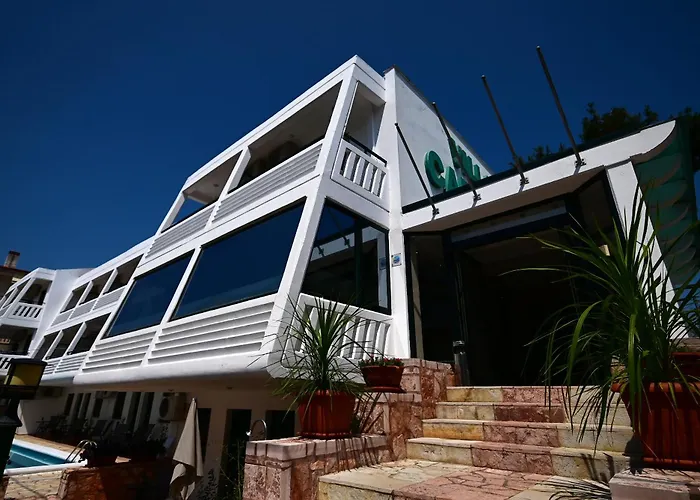 Hotel Cariatis